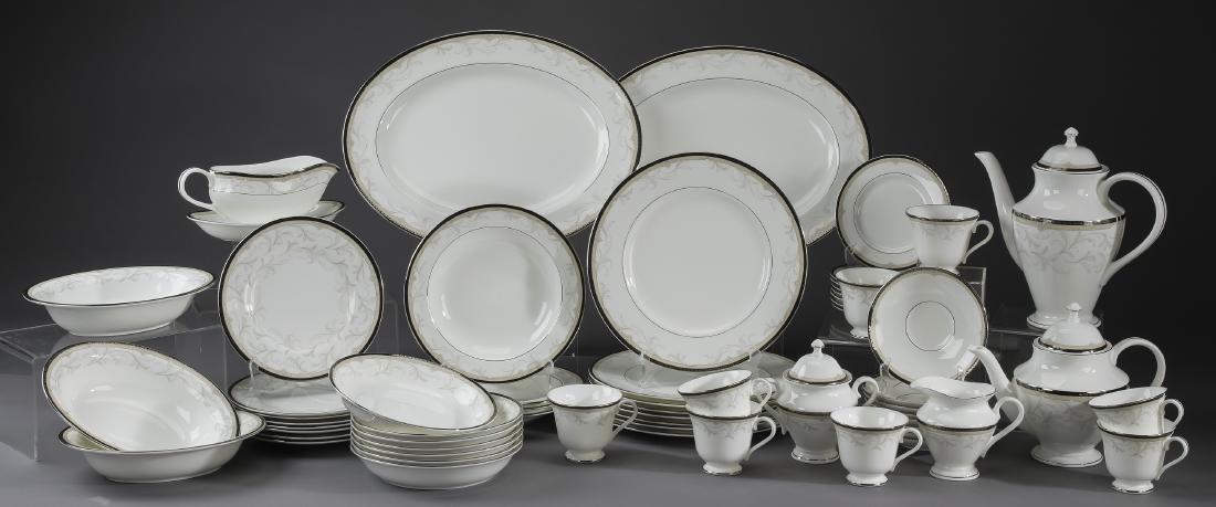 61 pc Waterford porcelain dinner service in 'Brocade' (1 of 4)