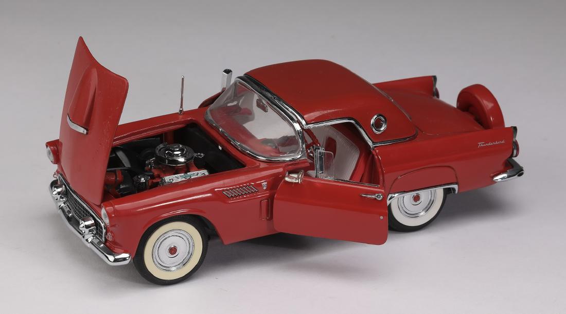 Danbury Mint 1956 red Ford Thunderbird, 2"h (1 of 4)