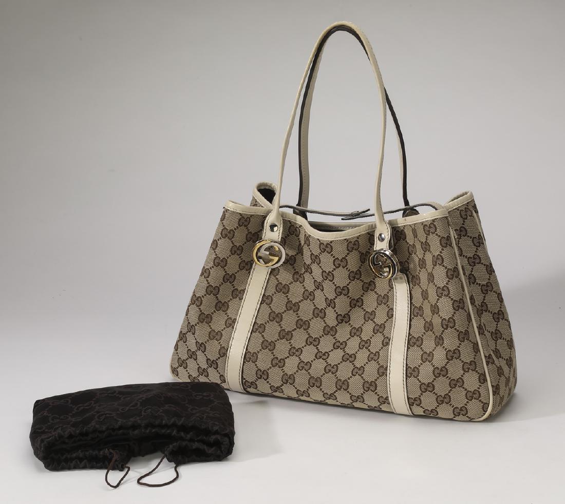 Gucci double G canvas tote w/ dust bag (1 of 6)