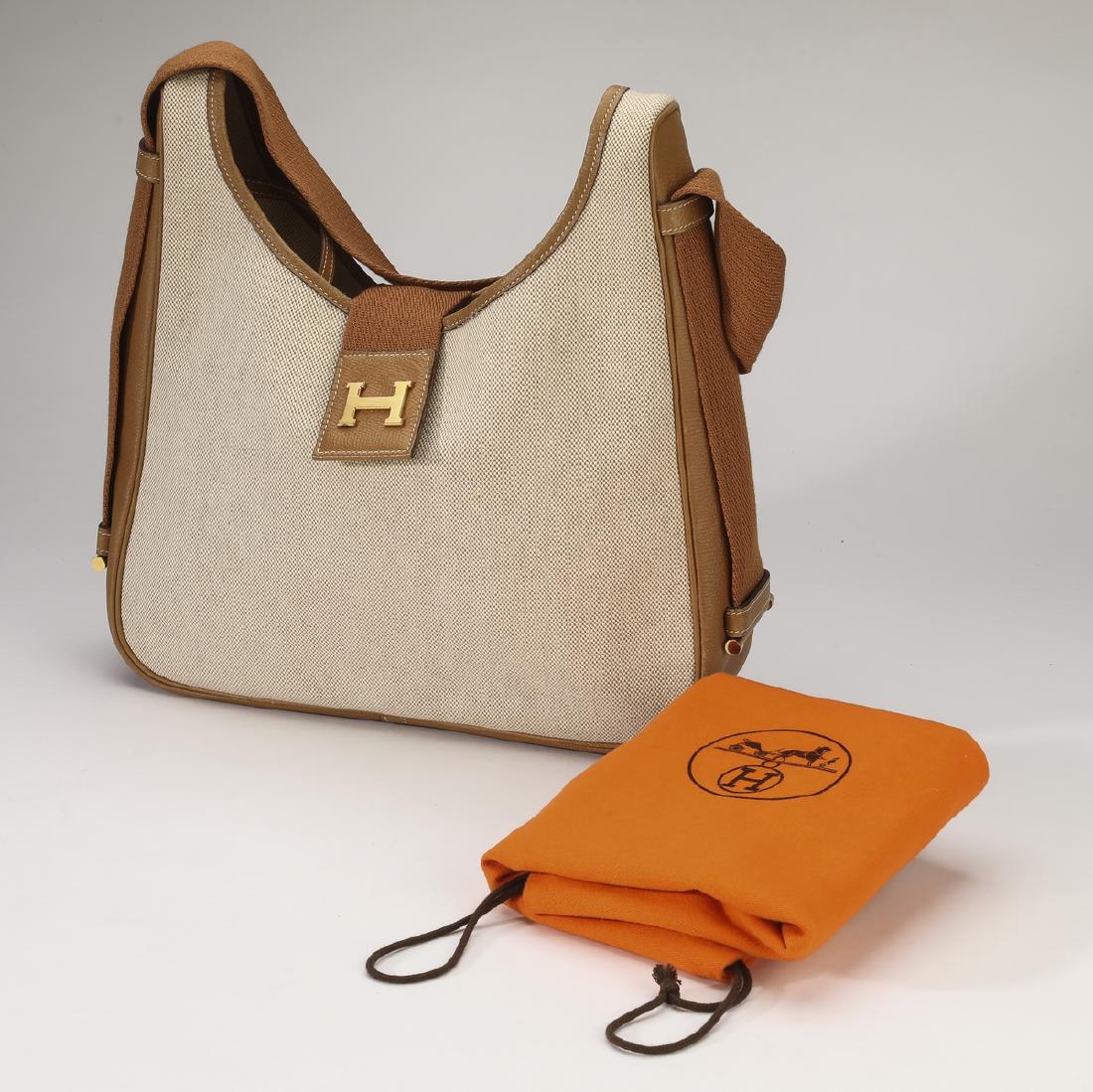 Hermes 'Thunder' shoulder bag in canvas and leather (1 of 8)