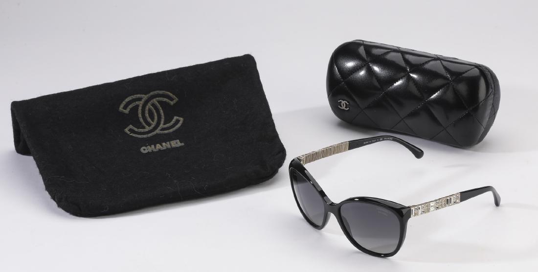 Chanel 'Prestige' sunglasses w/ dust bag and case (1 of 4)