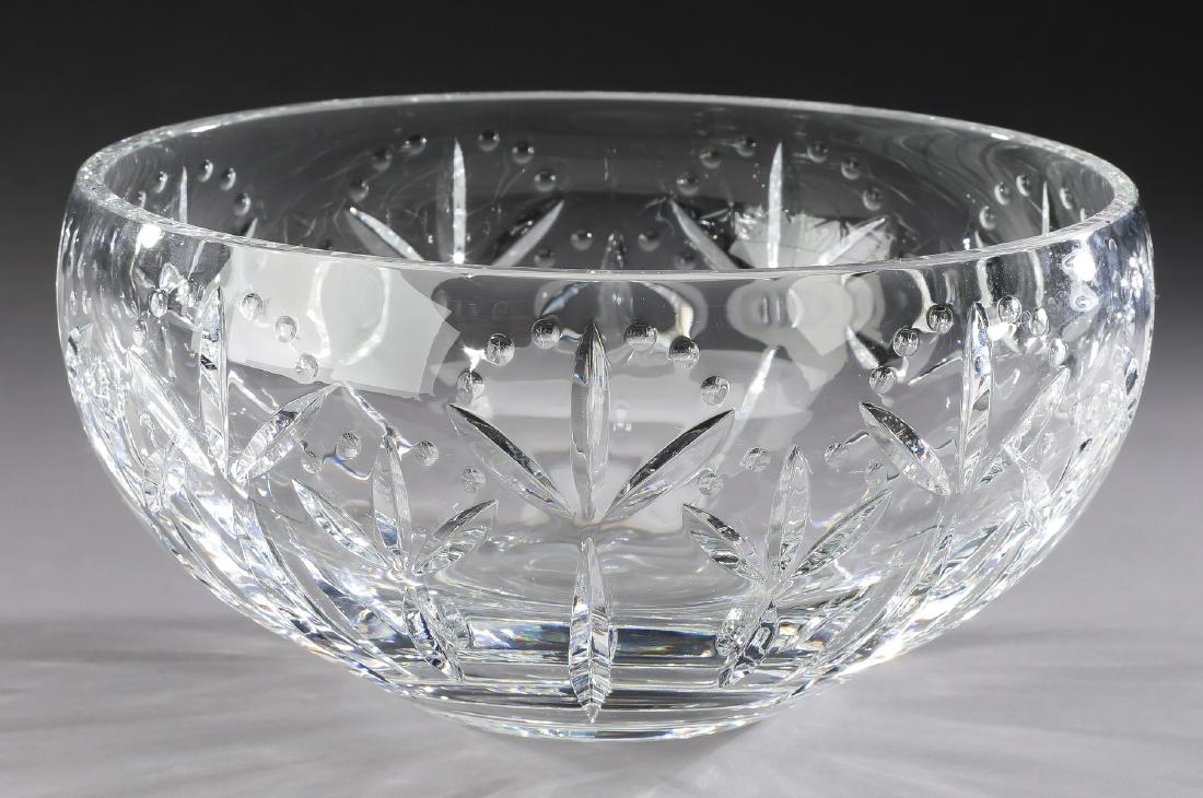 Tiffany & Co. crystal bowl in the 'Lydia' pattern