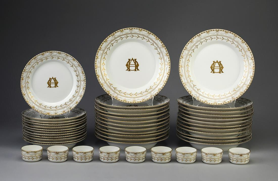 (45) pcs KPM ‘Kurland Gold’ partial dinner service: (45) pcs KPM porcelain partial dinner service in the ‘Kurland Gold’ pattern, early 20th century, originally designed by Johann Karl Riese circa 1790, having concentric bands of gilt beads, drapery