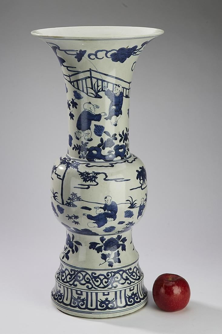 Chinese Ming style Gu vase w/ One Hundred Boys (1 of 9)