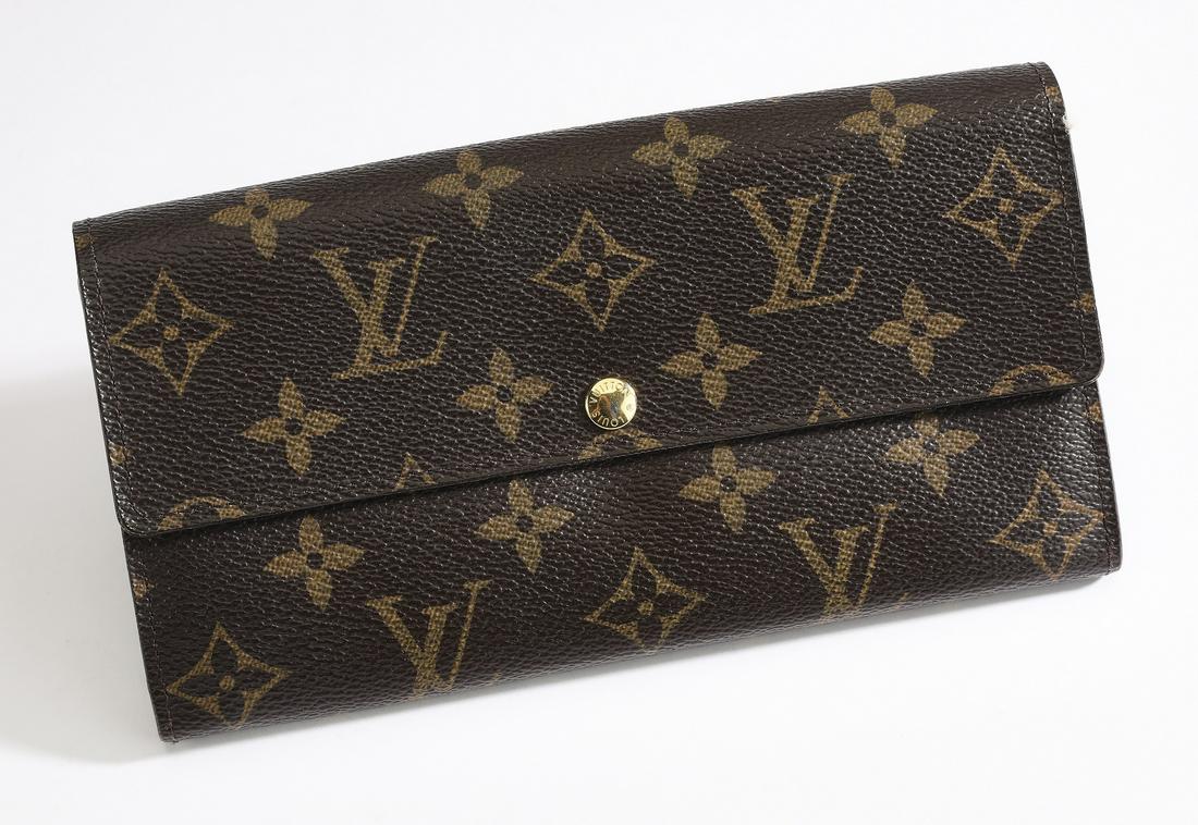 Authentic Louis Vuitton Monogram Sarah 10 wallet (1 of 4)