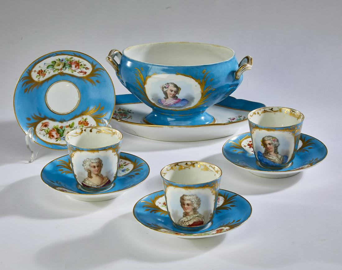 (8 pcs) Sevres style hand painted table articles (1 of 4)