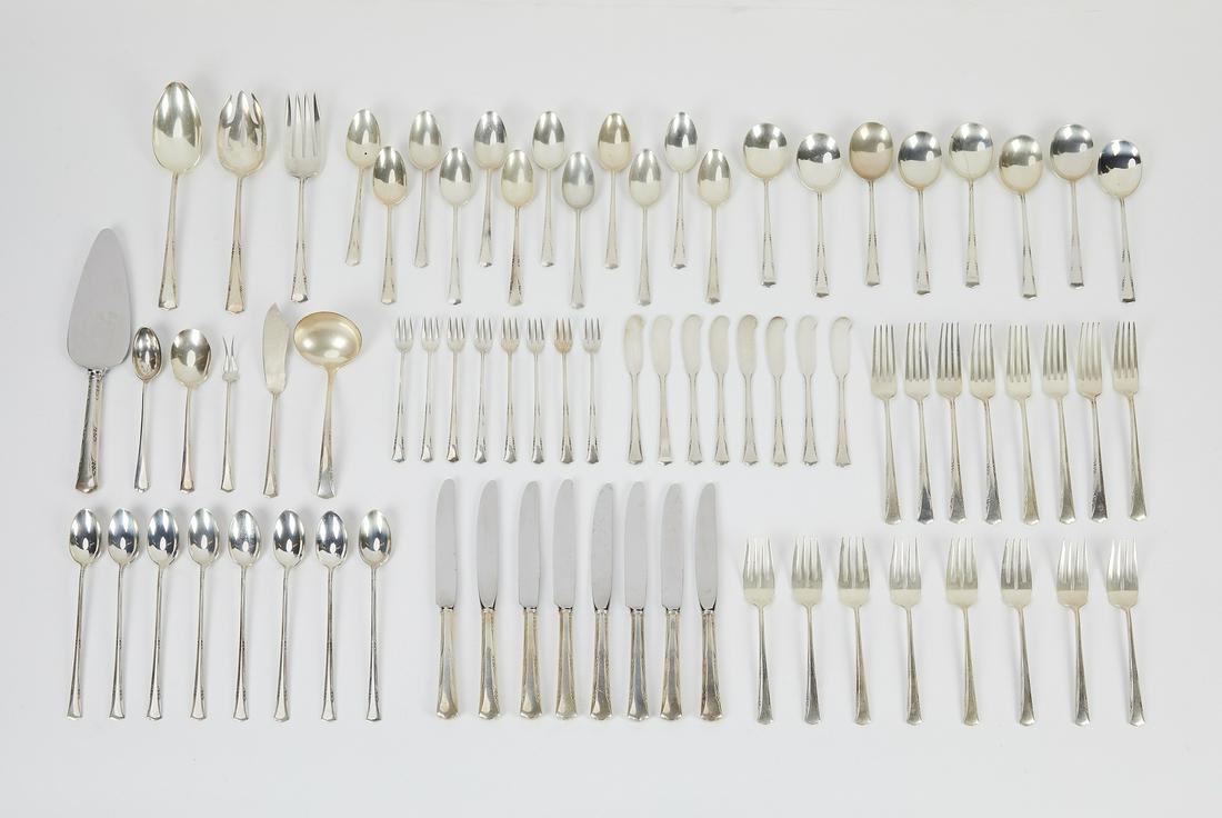 (77 pcs) Gorham sterling Greenbrier flatware service (1 of 3)