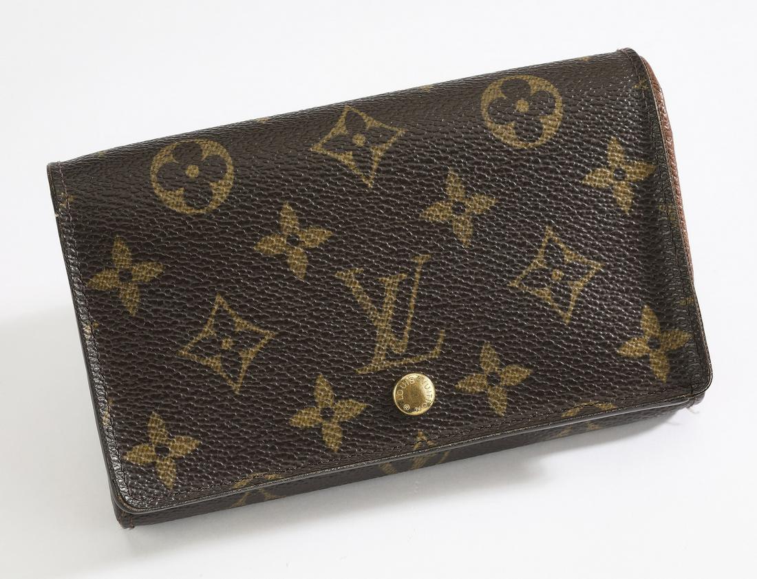 Authentic Louis Vuitton Porte Tresor Zip wallet (1 of 4)