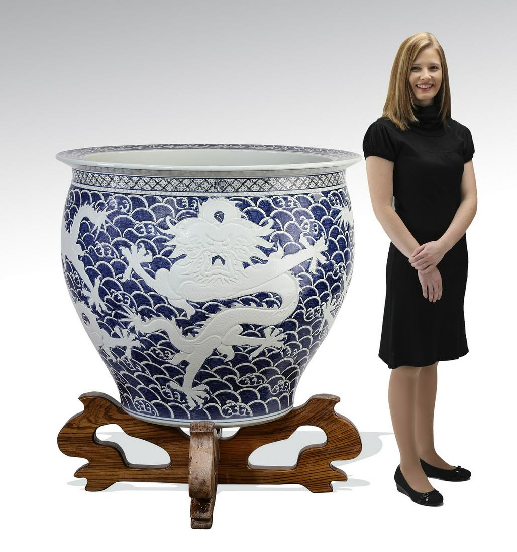 Monumental Chinese dragon fish pot on stand (1 of 8)