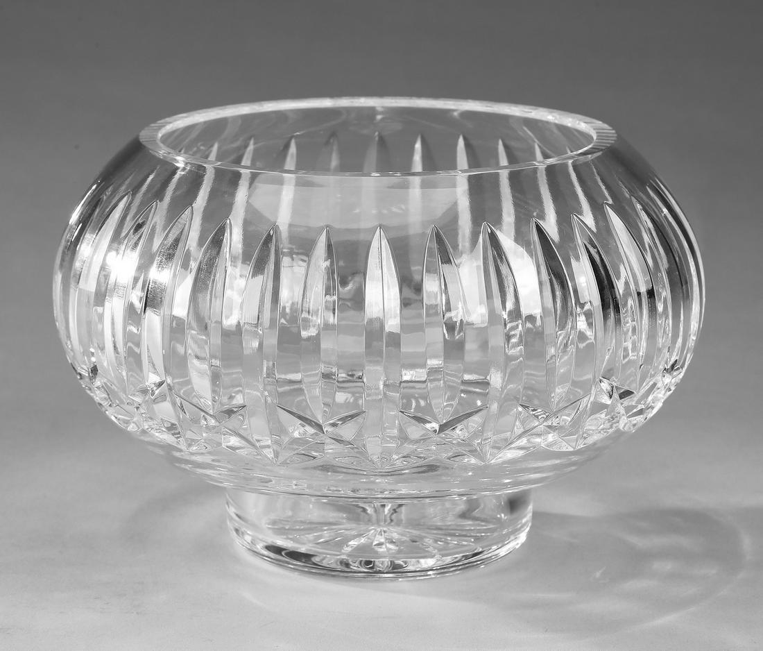 Waterford crystal Sheridan bowl: Waterford crystal bowl in the Sheridan pattern, of round form, having vertical cutting, the whole resting on a circular foot, maker marked, 5"h x 7.5"dia.