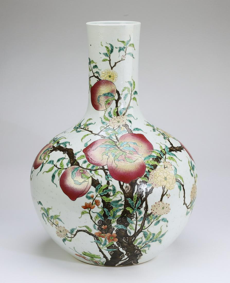 Chinese peach and bat bottle vase, Qianlong mark (1 of 8)