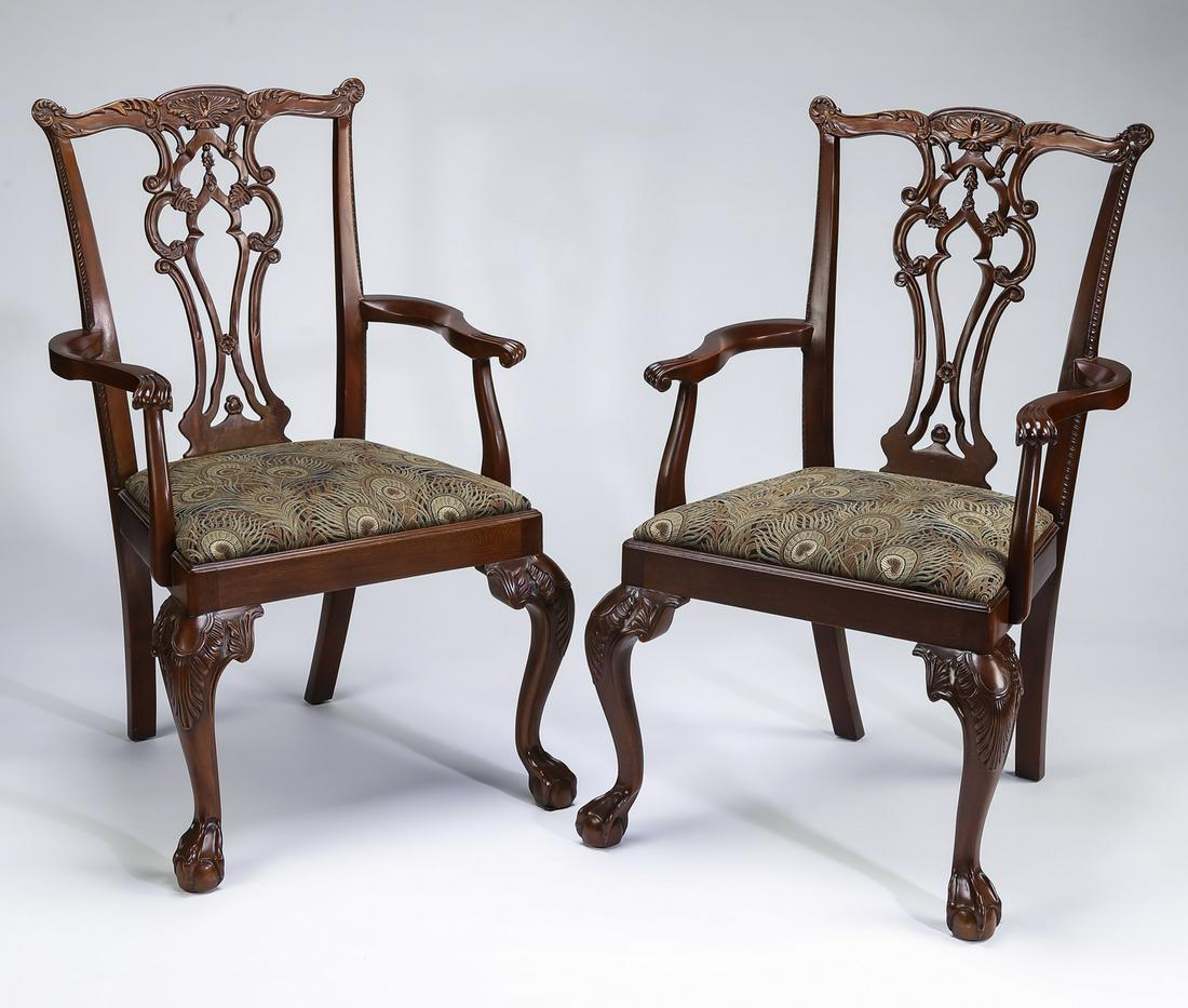 Pair of armchairs in the Chippendale style (1 of 4)
