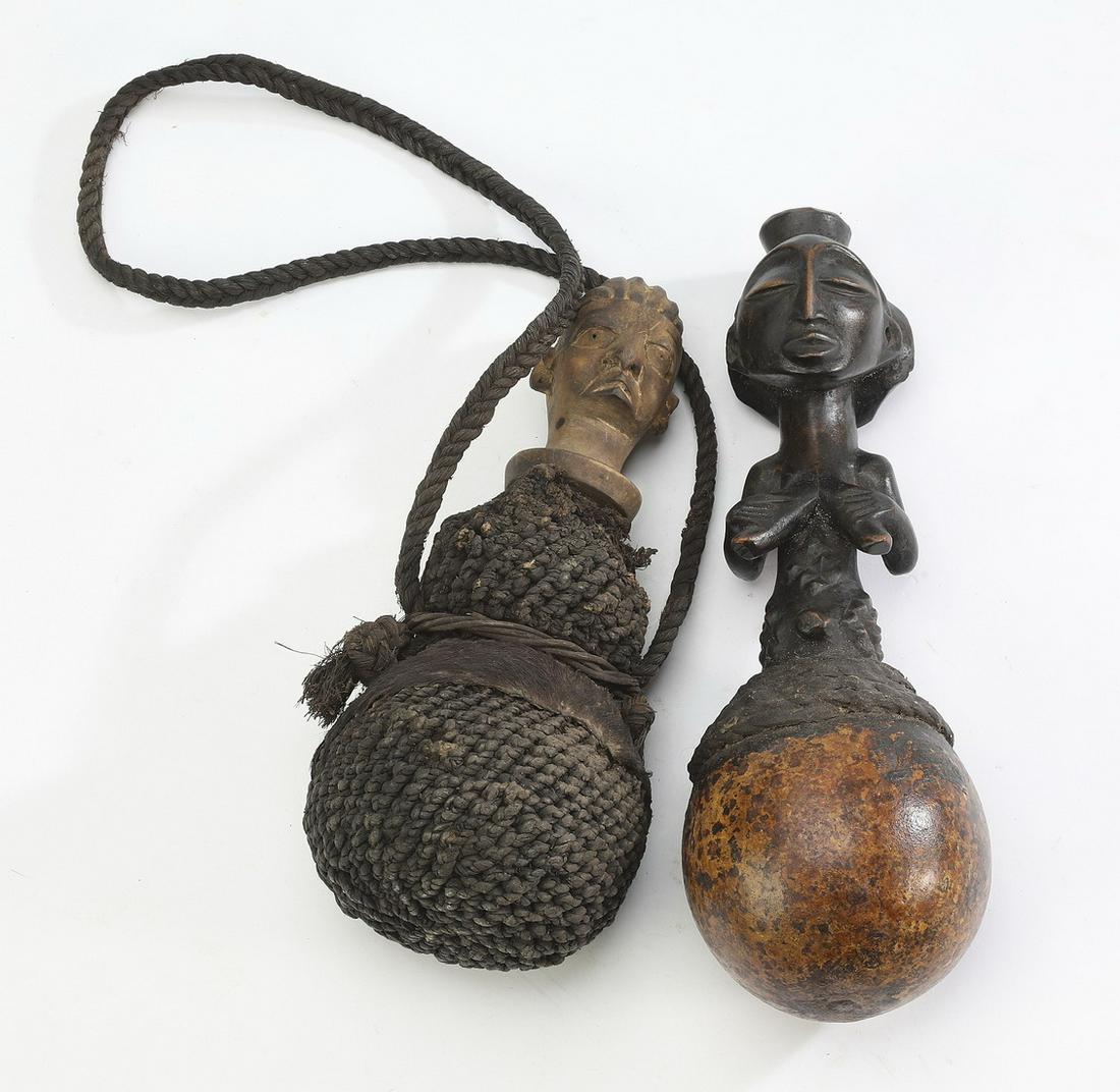 (2 pcs) Initiation rattle and medicine container (1 of 2)