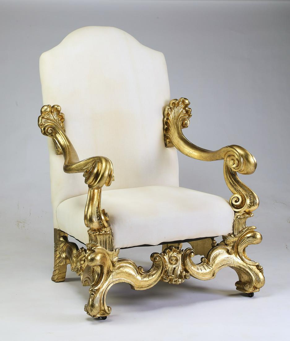 Monumental Italian giltwood throne chair (1 of 4)