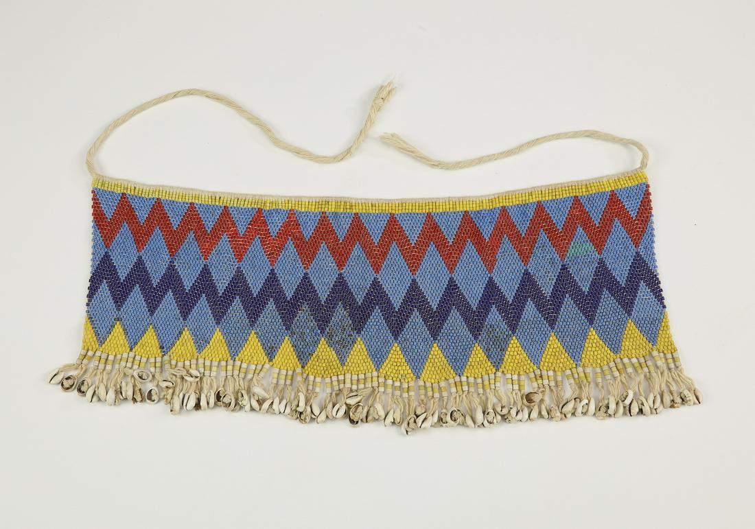 Beadwork cache-sexe or apron, Cameroon (1 of 2)