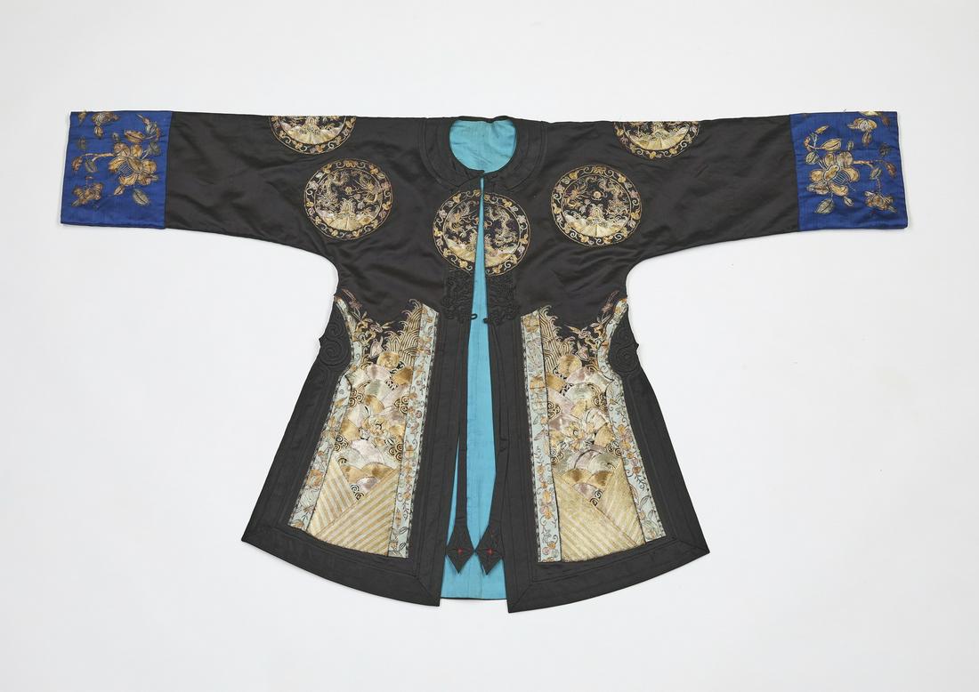Chinese hand embroidered silk dragon coat (1 of 7)