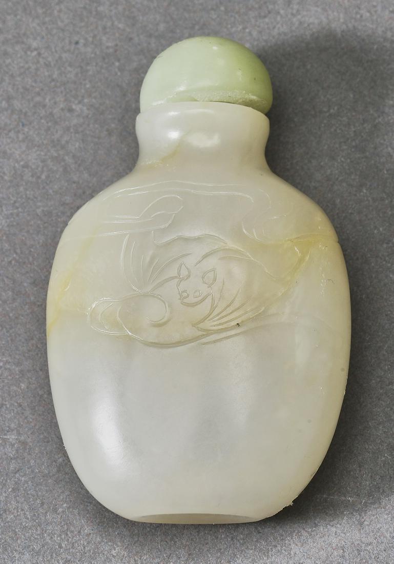 Chinese white jade snuff bottle w/ bats (1 of 9)
