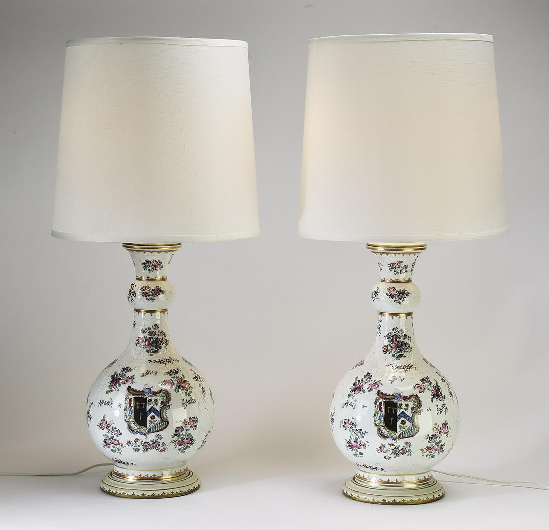 (2) Samson Chinese Export style porcelain lamps (1 of 6)