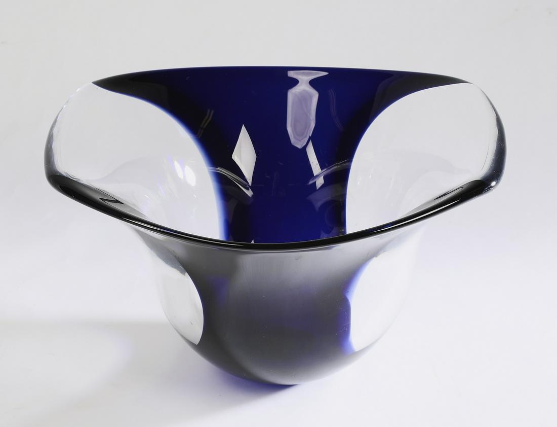 Signed Lars Hellsten for Orrefors art glass bowl (1 of 6)