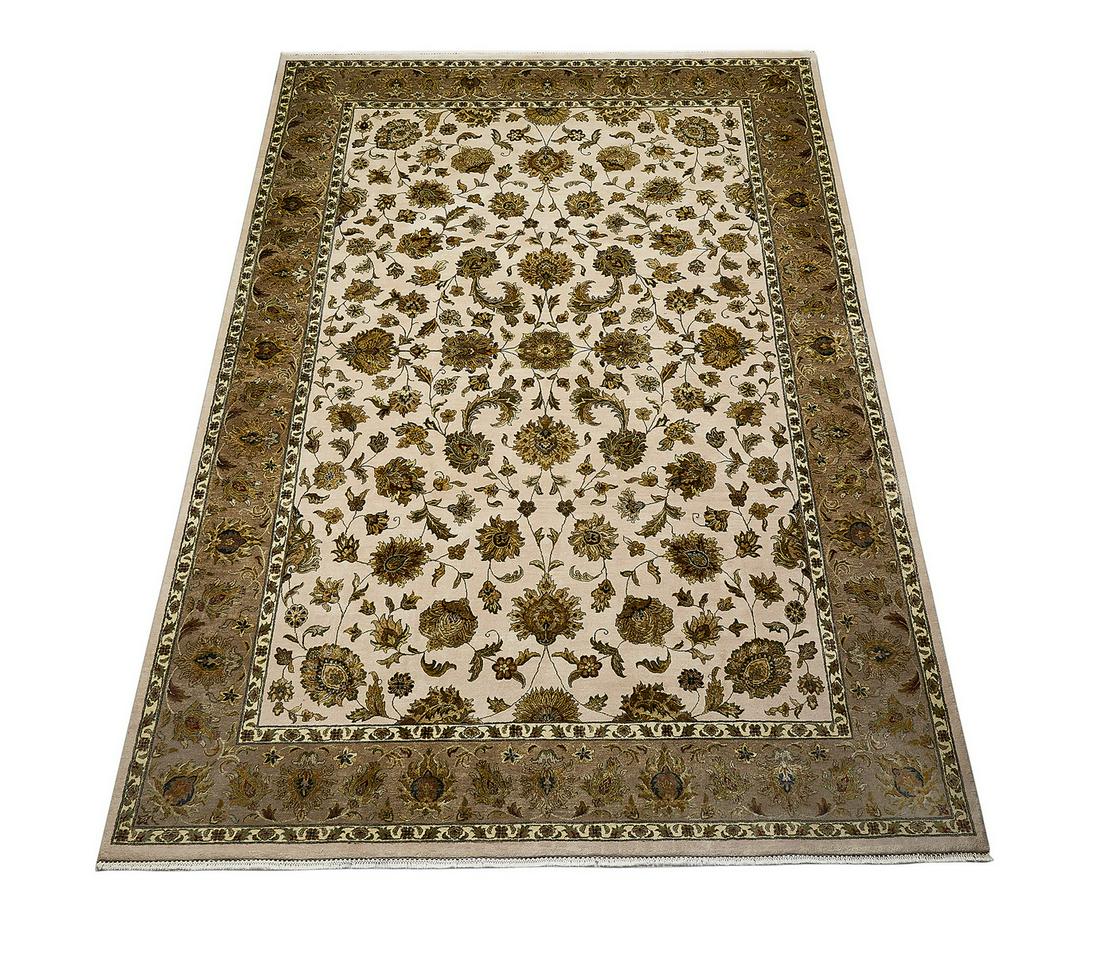 Sino-Sultanabad hand knotted silk and wool carpet (1 of 4)