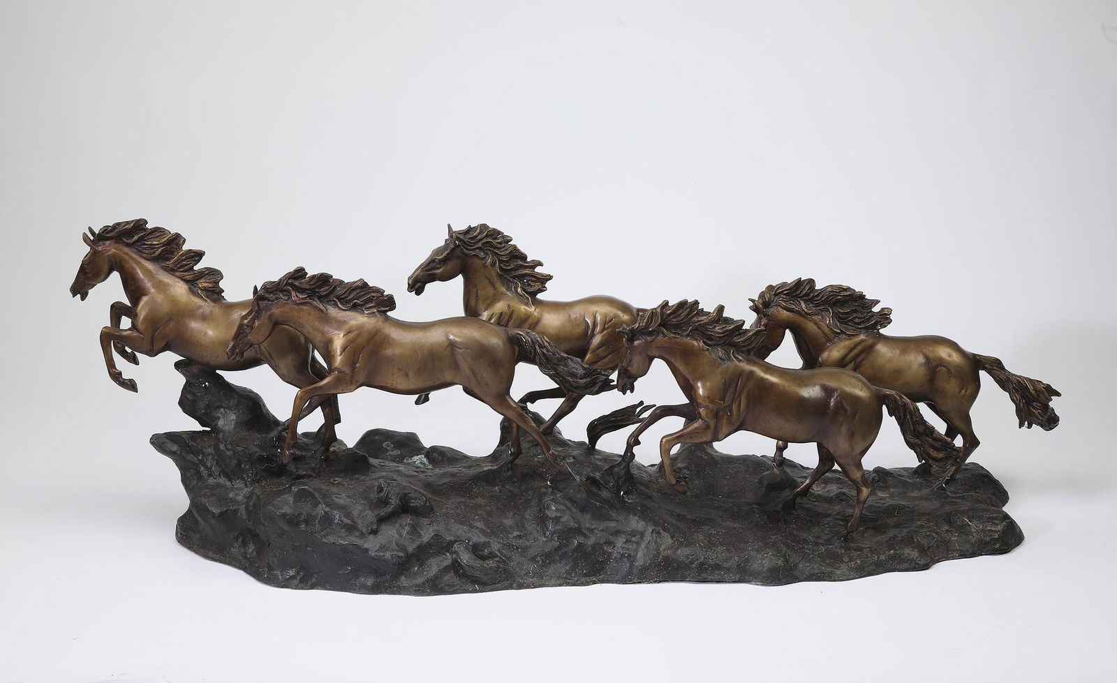 Bronze sculpture of galloping wild horses (1 of 7)