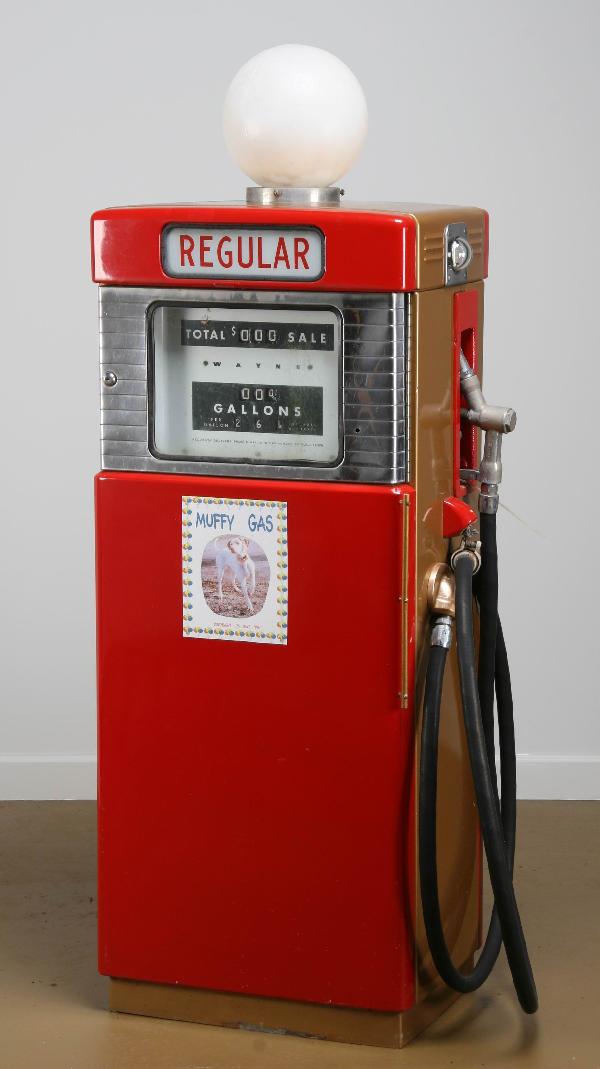 Mid 20th c. gas pump by Wayne Manufacturing: Mid 20th century gas pump by Wayne Manufacturing, Model 605, 66"h x 23"w x 17"d.