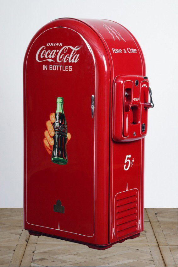 Restored Coca-Cola vending machine: Very rare restored Coca-Cola vending machine by F.L. Jacobs & Co., model JSC-26 serial #28707, 54"h x 19"w x 31"d.
