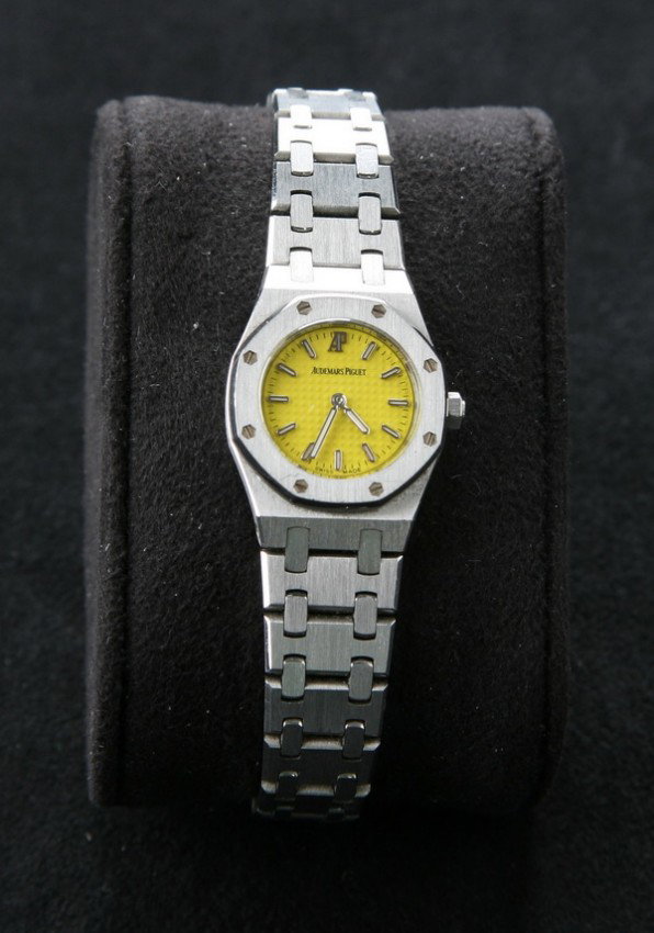 Audemars Piguet Royal Oak s/s watch: Audemars Piguet Royal Oak No.223 ladies' stainless steel watch with matching deployable bracelet and yellow sport face, serial # D91486.