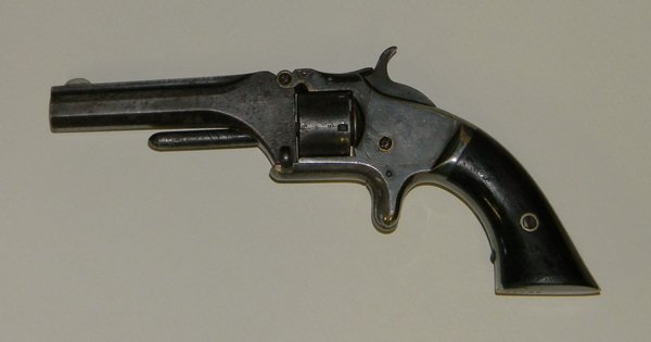 19th c. Smith and Wesson .22 caliber revolver: Mid 19th century American Smith and Wesson .22 caliber revolver, nickel plated, the barrel engraved Smith and Wesson, Springfield, Mass., the cylinder engraved ...July 5, 1859, serial #98767, 3"h x 7"