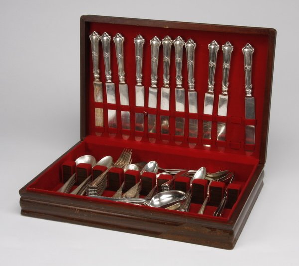 (95) Assorted grouping of silver flatware: Early 20th century 95-piece assorted grouping of silver flatware in a mahogany felt lined casket, includes 39 pieces from Robert Wallace with 24 pieces marked RW&S Sterling, overall size of box 3.5"h 