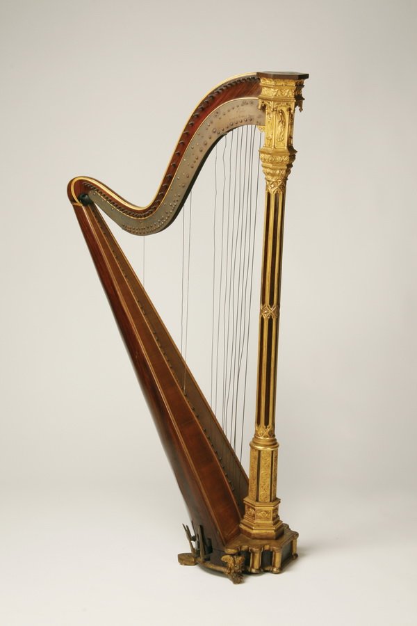 19th c. parcel gilt rosewood Erard harp: Late 19th century Erard Louis Philippe rosewood veneered and gilt wood harp with Gothic elements, maker marked "Erard Facteur du Pianos et Harpes, Paris", complete with original shipping crate with wr