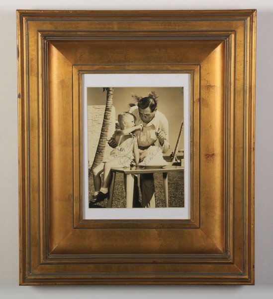 Babe Ruth signed photograph (1 of 3)