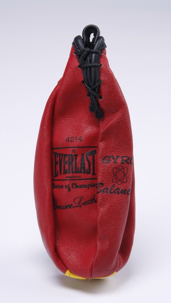 Rare Muhammad Ali autographed punching bag (1 of 3)
