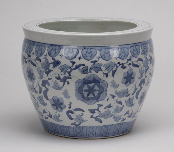 Chinese export ceramic fishbowl (1 of 1)