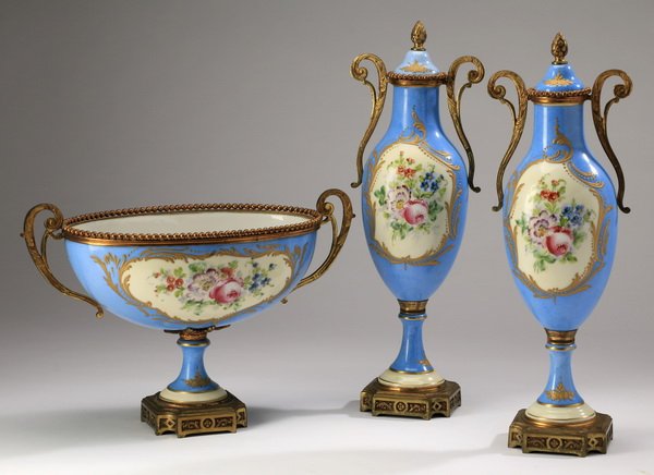 3-Piece early 20th c. French graniture set (1 of 5)