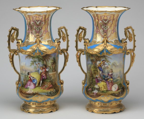 (2) Continental porcelain ursn, 20"h (1 of 10)