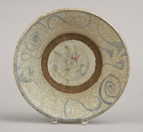 Chinese archaistic shallow plate (1 of 2)