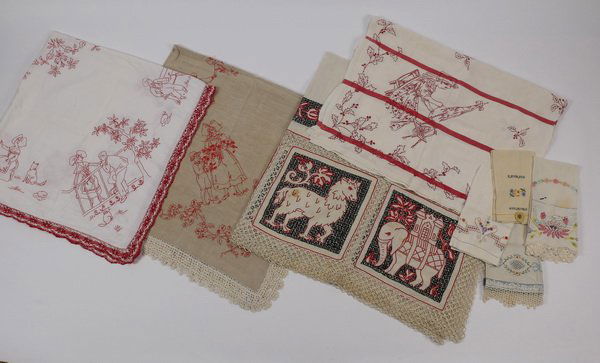 (9) Vintage embroidered table linens (1 of 1)