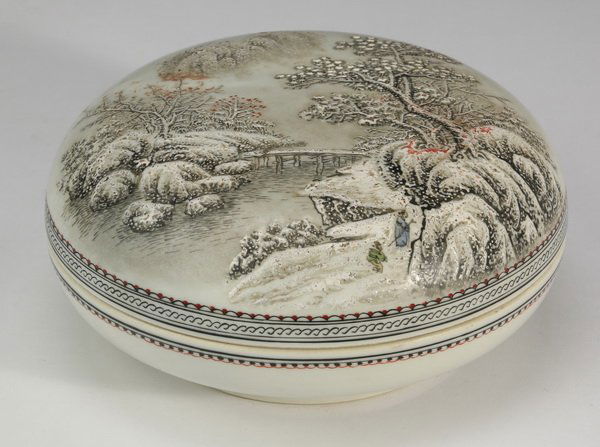 Chinese porcelain landscape box, 6.75"w (1 of 9)