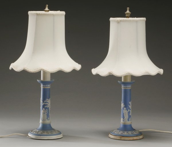 (2) Wedgewood style table lamps (1 of 3)