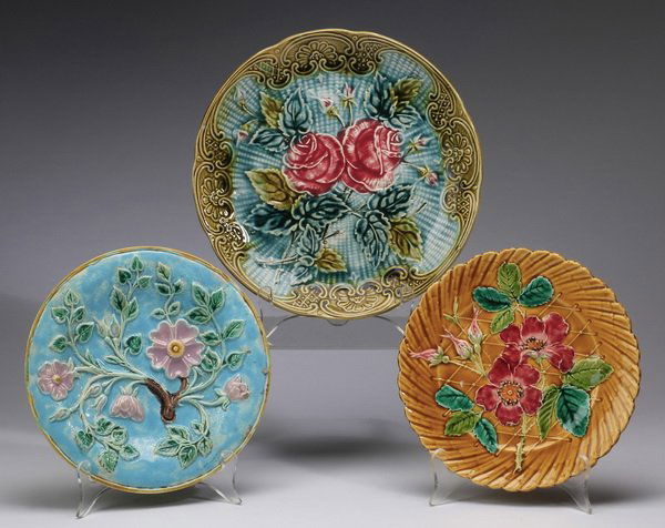 (3) Continental majolica plates, 19th c. (1 of 2)