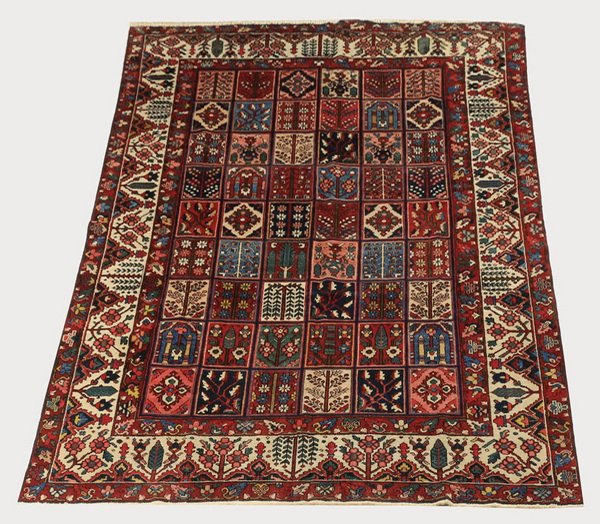 Hand-knotted Bakhtiari wool rug, 9 x 12 (1 of 4)