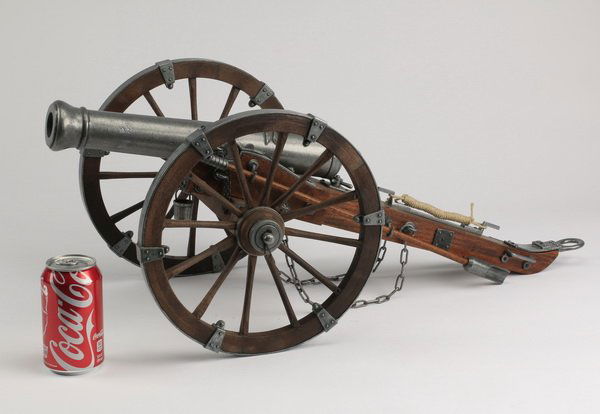 Tabletop model of a field artillery canon, 28"l (1 of 3)