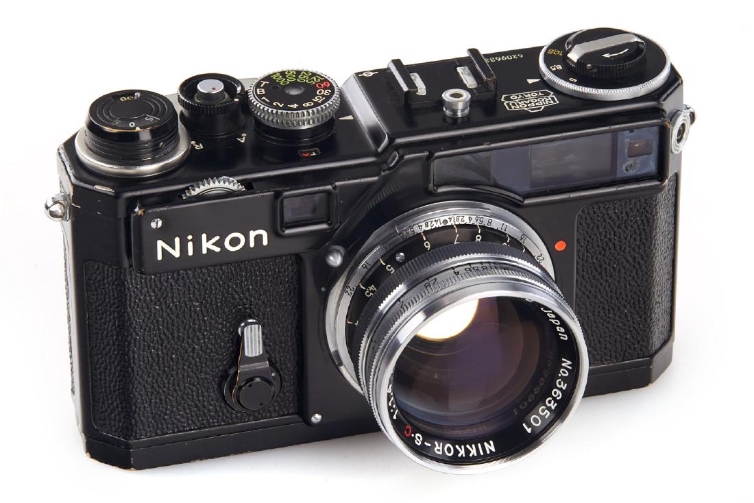 Nikon SP black paint: The buyers premium for all items exported out of E.C. (European Community) is 25%. For items marked with *, sold and/or shipped within the E.C. the premium is 25% plus 20% VAT on hammer price and prem