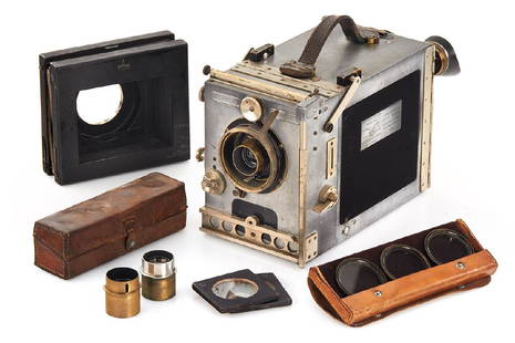 Debrie Parvo K, c.1925, no. 3048: classic 35mm motion picture camera in very fine working condition, with three lenses: Tessar 3.5/4cm no.564892, Pan-Tachar 2.3/50mm no.29492, uncommon Contrast Tachar 2.3/50mm no.6518, set of Kodak so