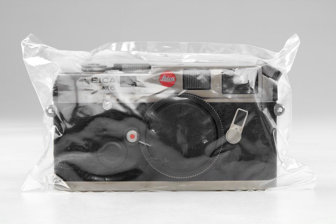 Leica M6 Titan 10412, 1992, no. 1928146 (1 of 3)