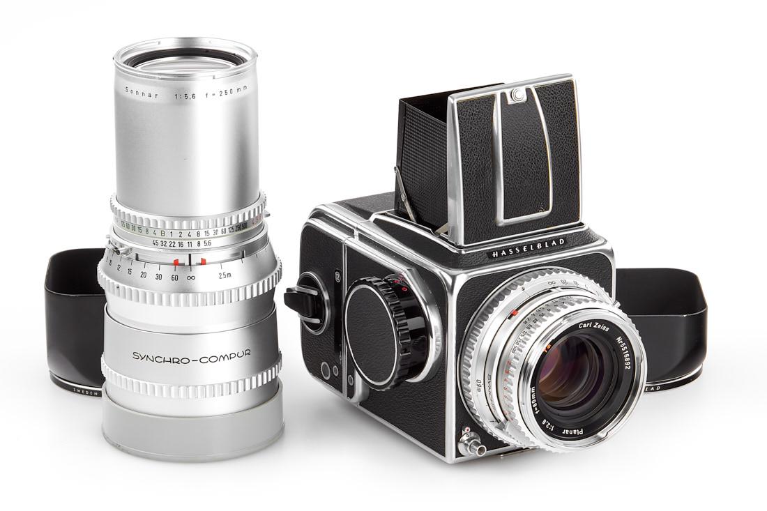 Hasselblad 500C/M outfit, 1972, no. UH132824 (1 of 9)