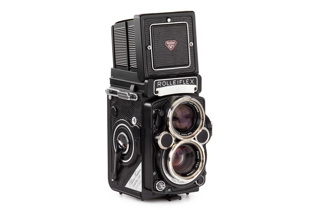Rolleiflex 2.8F Platin Edition, 1984, no. 2985071 (1 of 9)