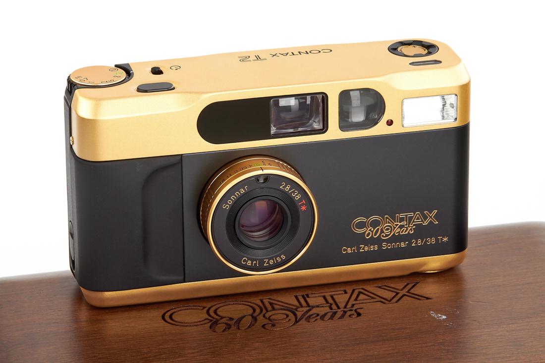 Contax T2 Gold '60 Years', 1992, no. EUR0797 (1 of 8)