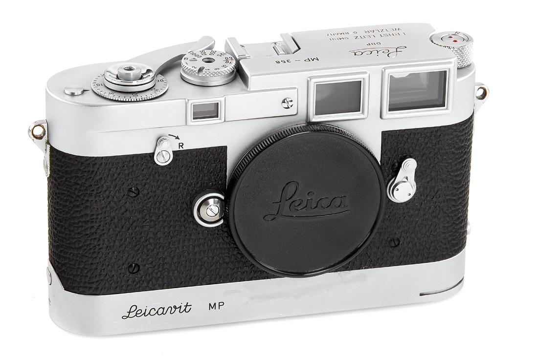 Leica MP chrome 'Fred Baldwin' *: Original Leica MP owned and used by famous US photographer Fred Baldwin. The camera is in beautiful condition, it has been upgraded to single stroke during a service made by Leica, it is engraved insi